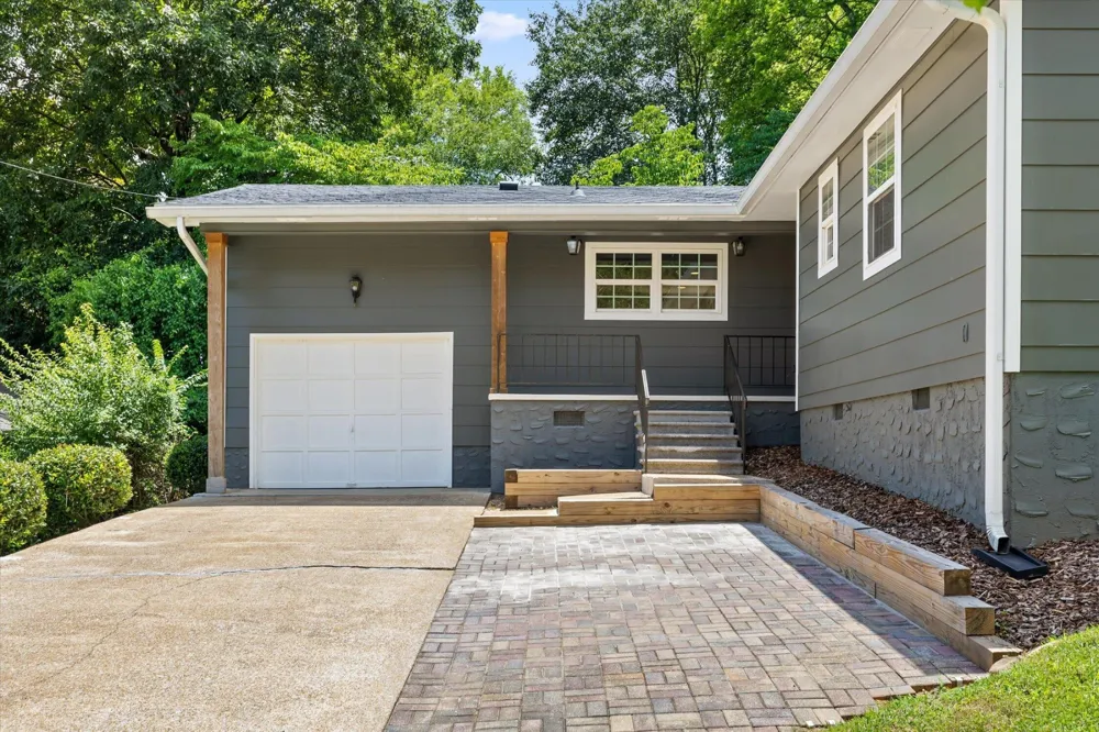 116 Lavonia Avenue Chattanooga, TN 37415