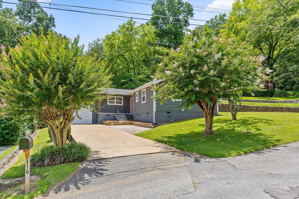 116 Lavonia Avenue Chattanooga, TN 37415
