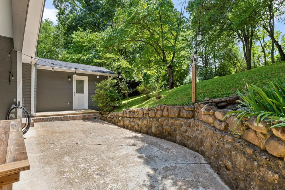 116 Lavonia Avenue Chattanooga, TN 37415