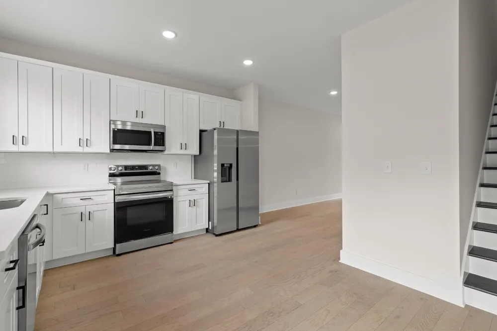 737 N Market Street #8 Chattanooga, TN 37405