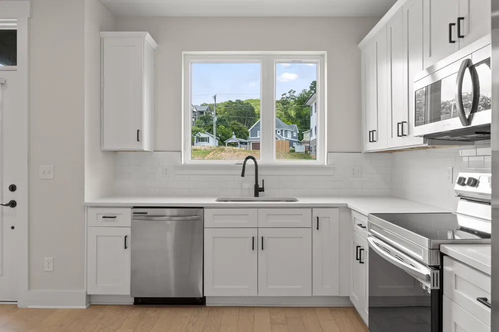 737 N Market Street #8 Chattanooga, TN 37405