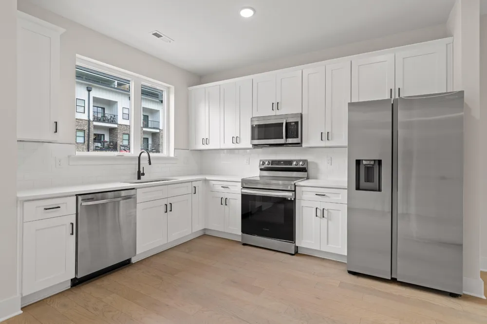 737 N Market Street #8 Chattanooga, TN 37405