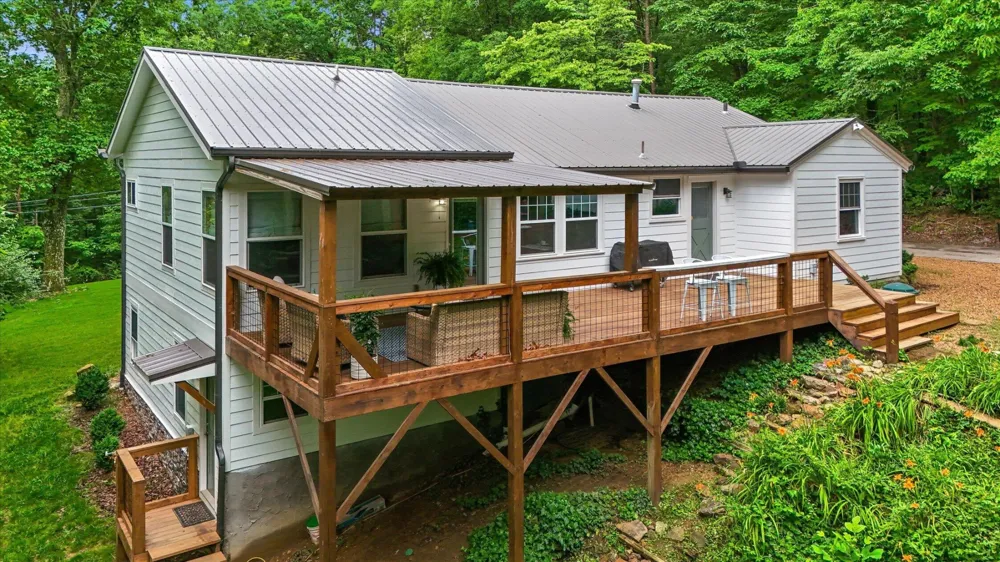 508 Mcfarland Road Lookout Mountain, GA 30750