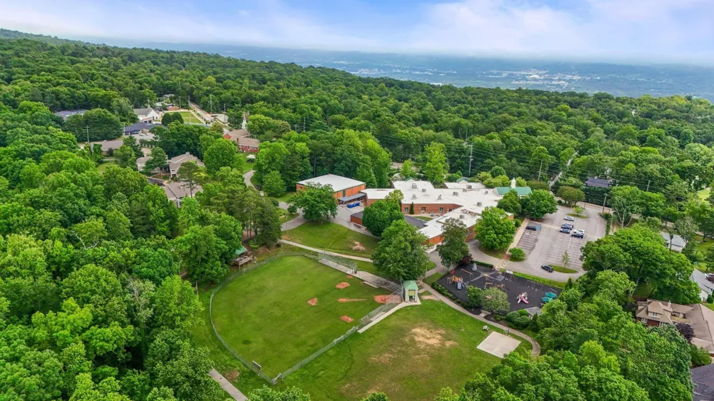 508 Mcfarland Road Lookout Mountain, GA 30750