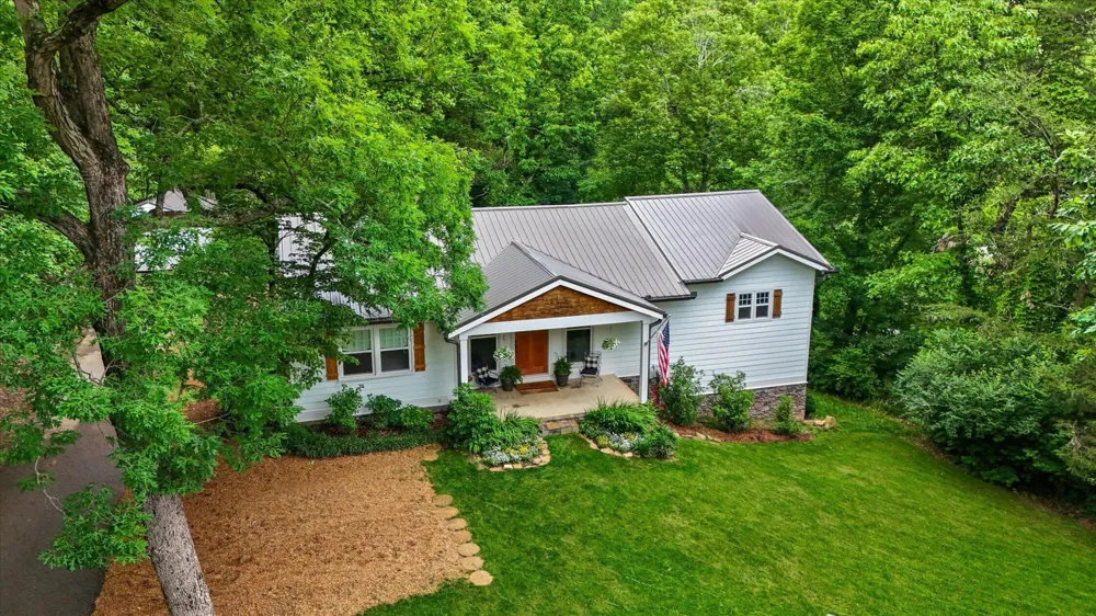 508 Mcfarland Road Lookout Mountain, GA 30750