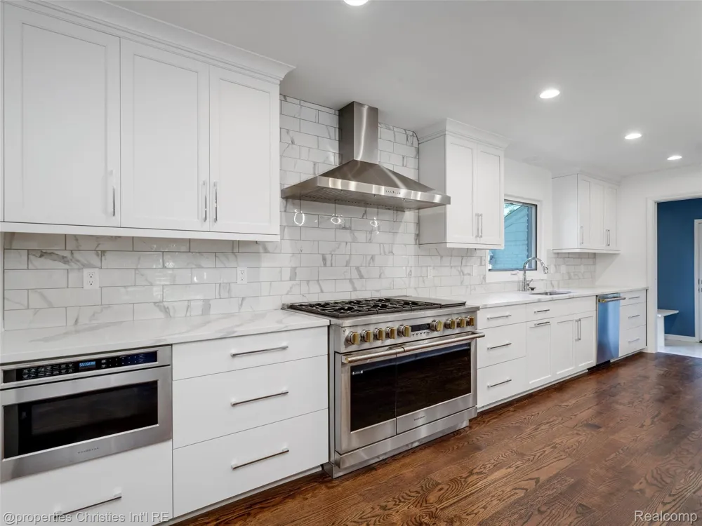 1257 Charrington Road Bloomfield Hills City, MI 48301