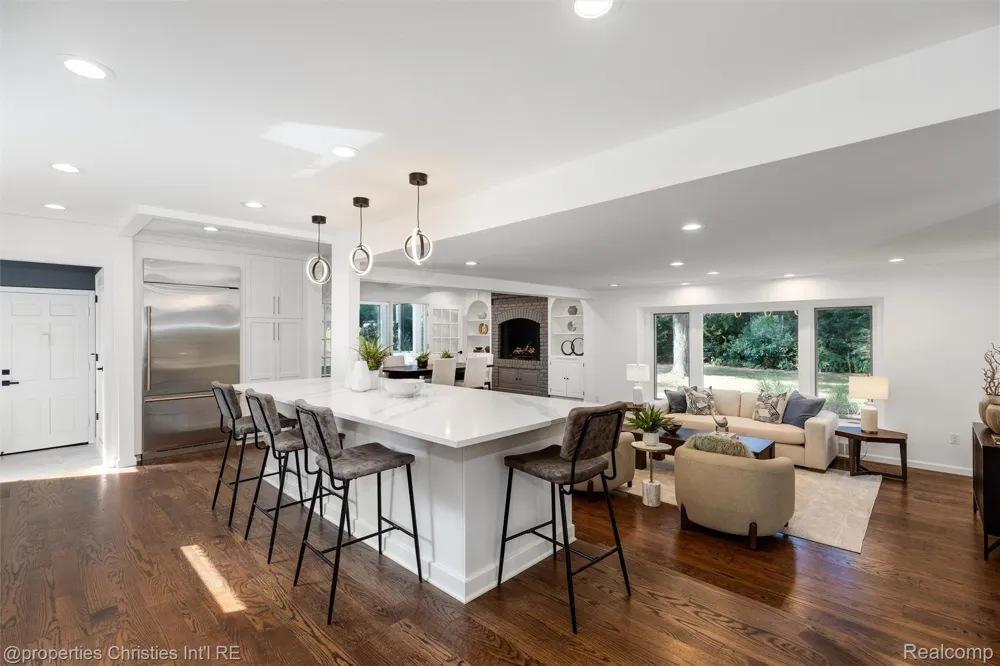 1257 Charrington Road Bloomfield Hills City, MI 48301