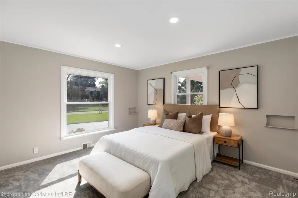 1257 Charrington Road Bloomfield Hills City, MI 48301