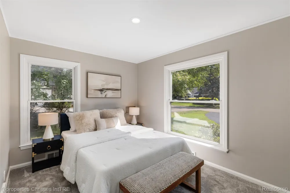 1257 Charrington Road Bloomfield Hills City, MI 48301