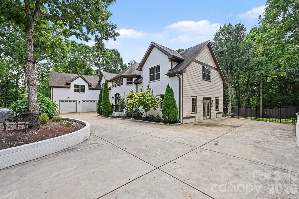 14832 Brighton Place Charlotte, NC 28227