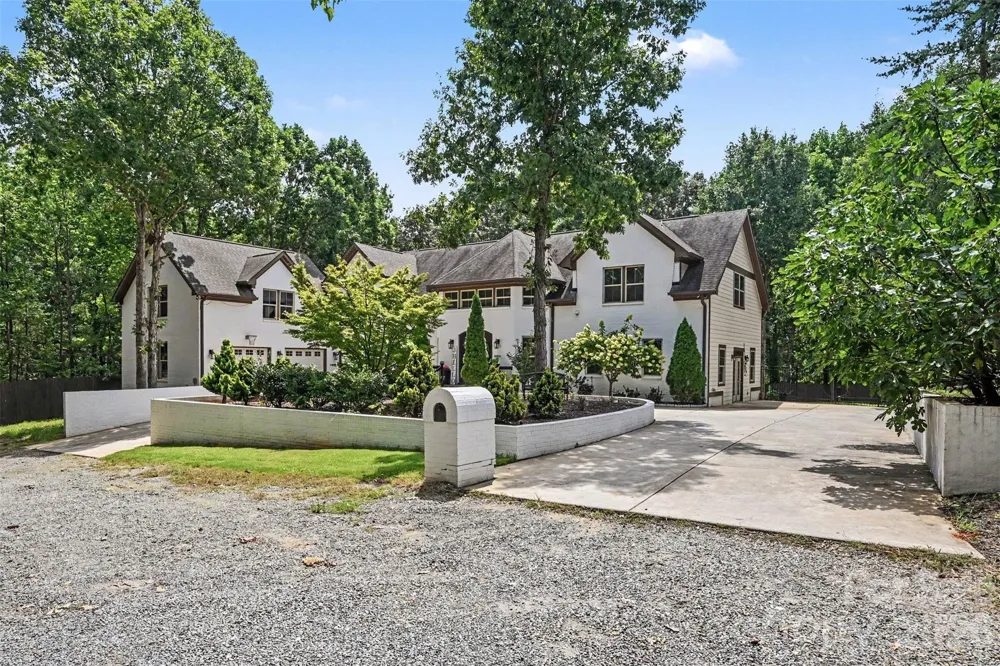 14832 Brighton Place Charlotte, NC 28227