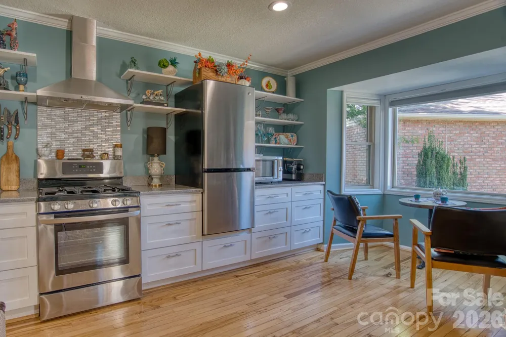 130 Exeter Court Hendersonville, NC 28791