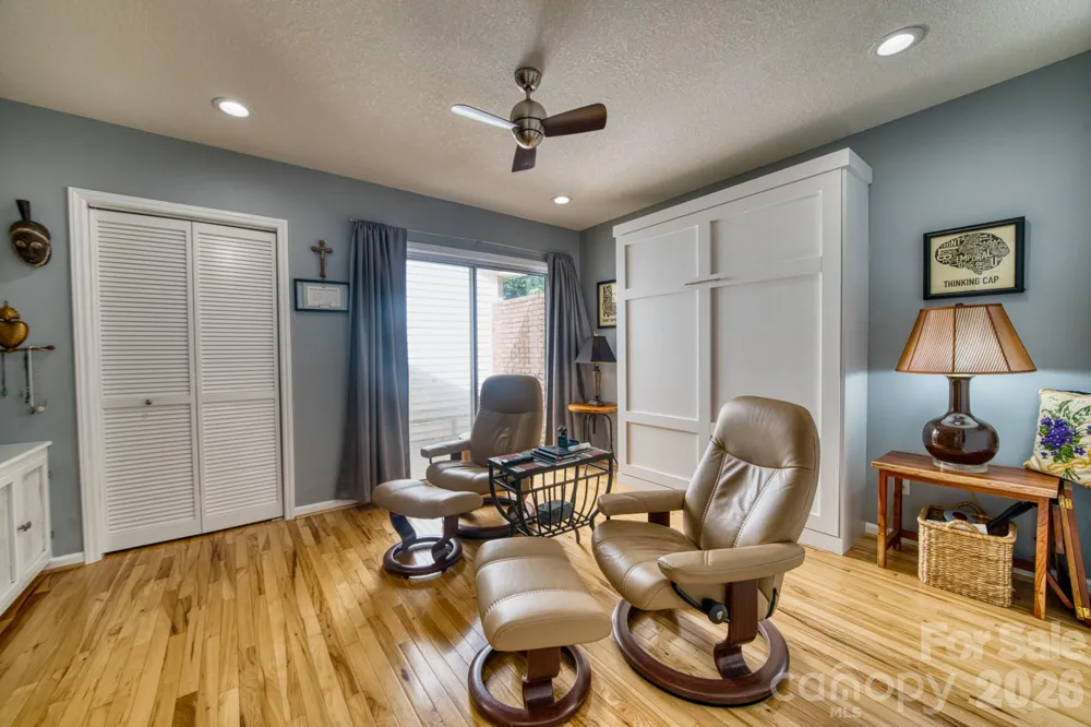 130 Exeter Court Hendersonville, NC 28791