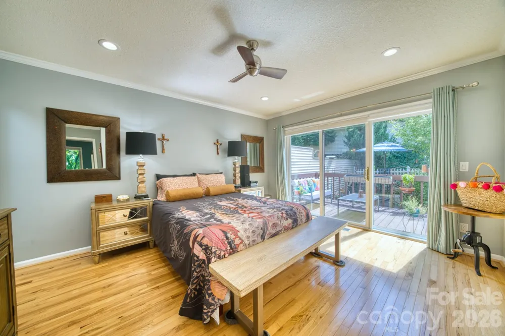 130 Exeter Court Hendersonville, NC 28791