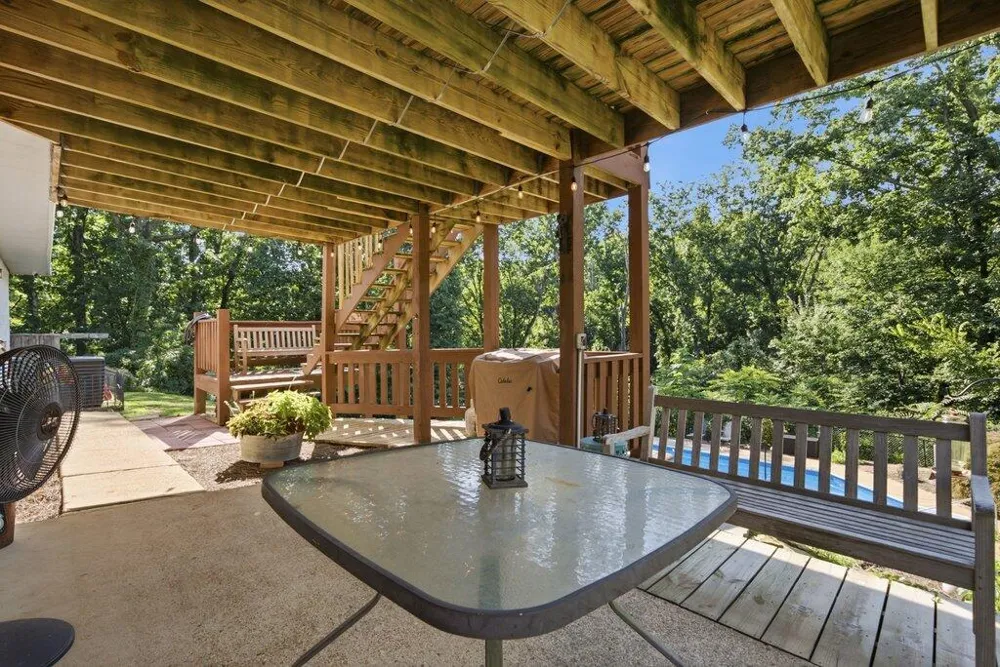 1718 Lake Wood Circle Hixson, TN 37343
