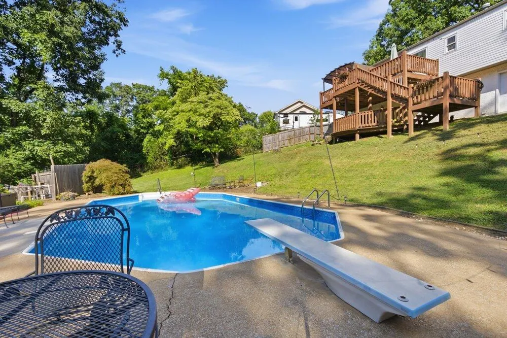 1718 Lake Wood Circle Hixson, TN 37343