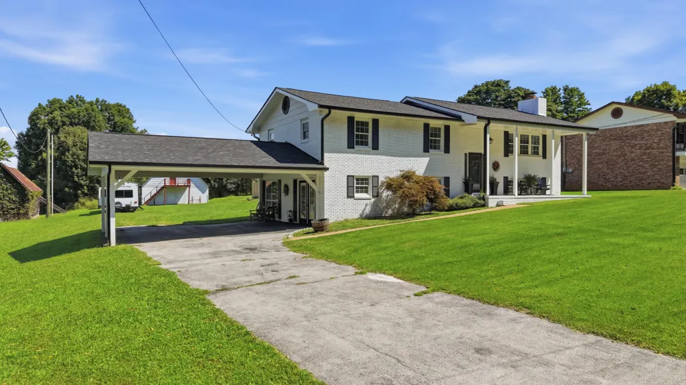262 W Reed Road LaFayette, GA 30728