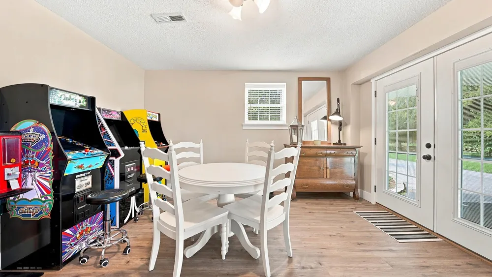 262 W Reed Road LaFayette, GA 30728
