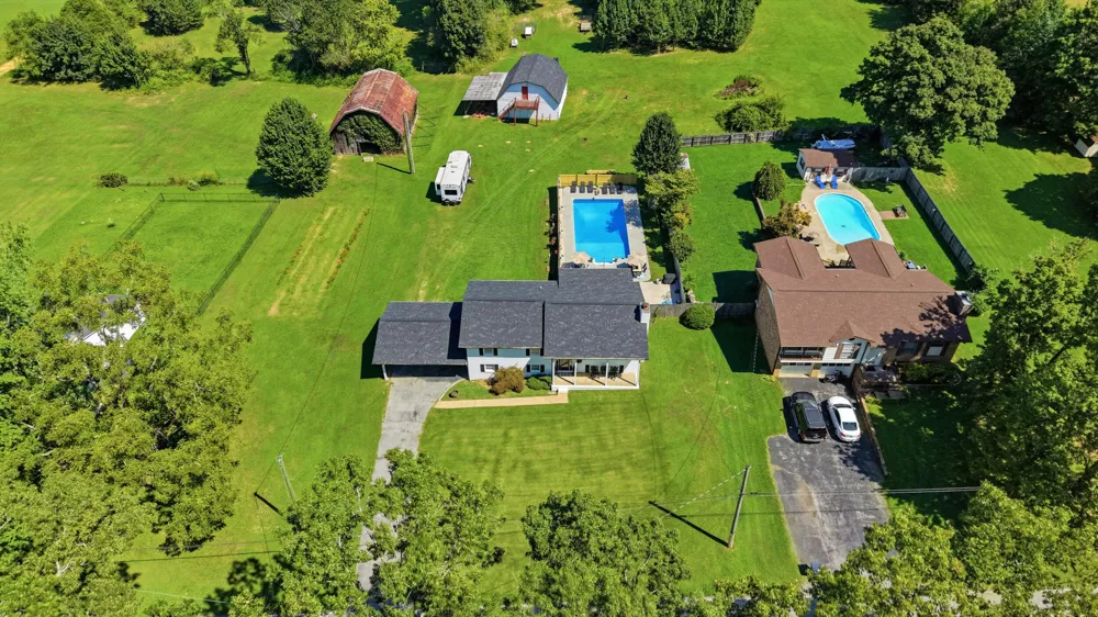 262 W Reed Road LaFayette, GA 30728
