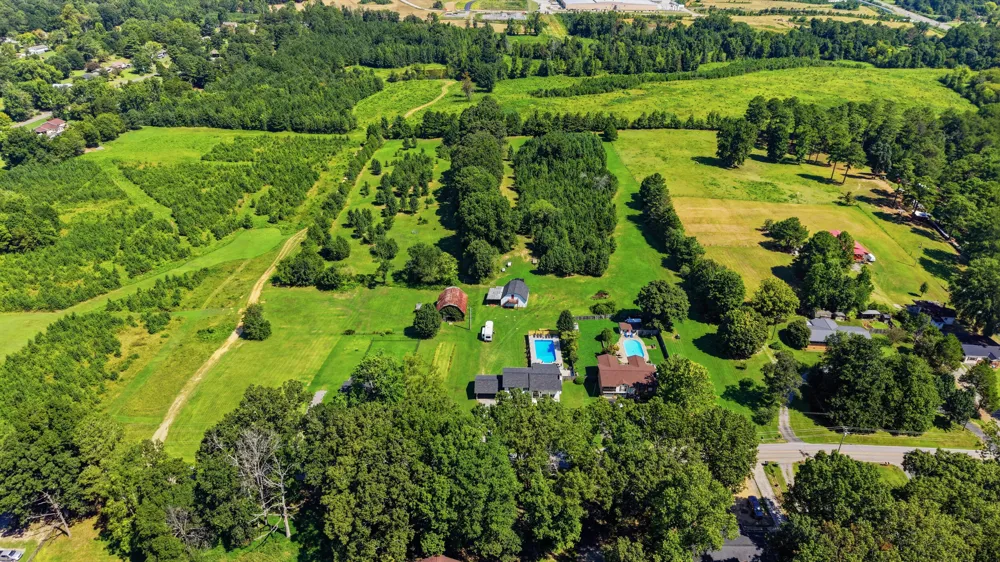 262 W Reed Road LaFayette, GA 30728