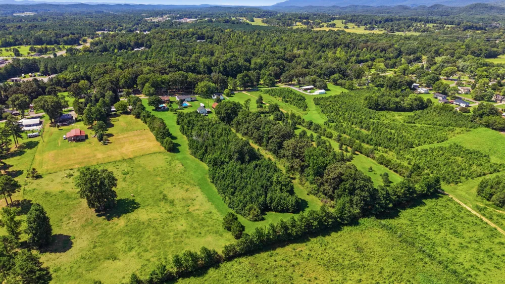 262 W Reed Road LaFayette, GA 30728