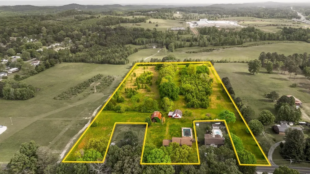 262 W Reed Road LaFayette, GA 30728