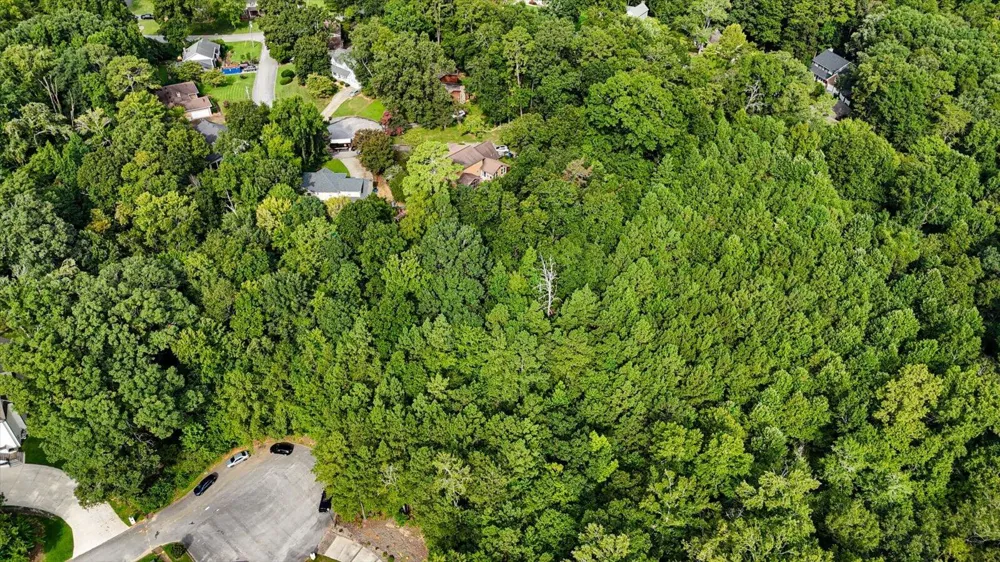 2001 River Bluff Drive Hixson, TN 37343