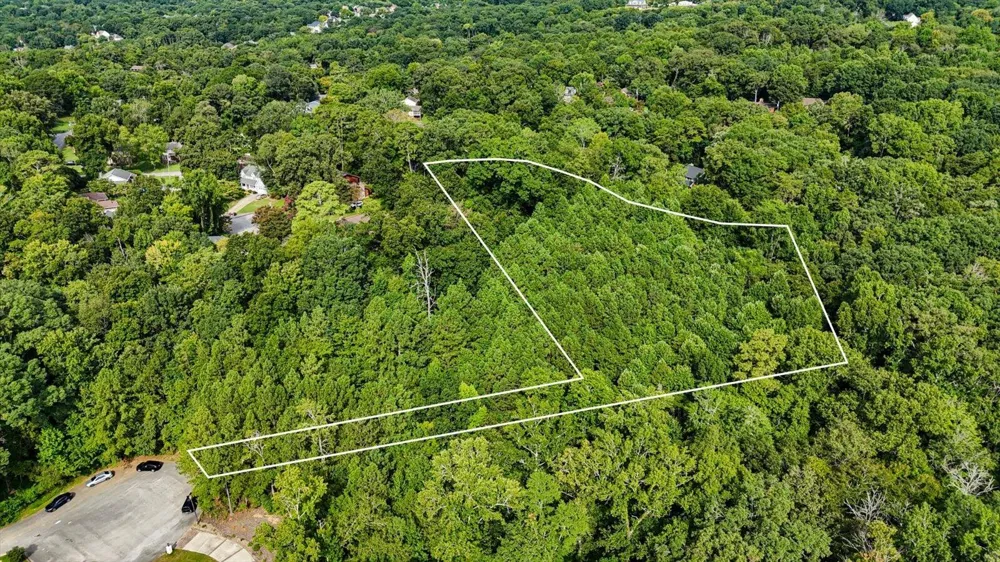 2001 River Bluff Drive Hixson, TN 37343