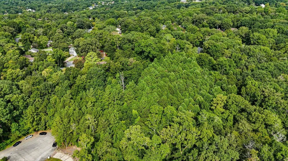 2001 River Bluff Drive Hixson, TN 37343
