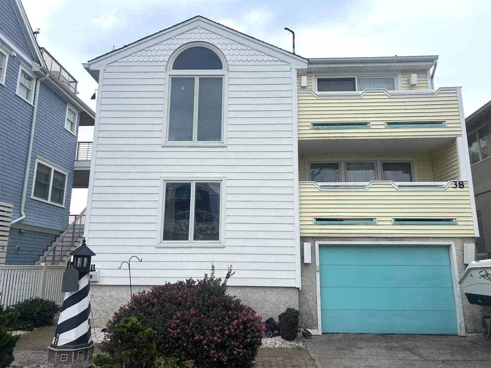 38 Bay Ave Ocean City, NJ 08226