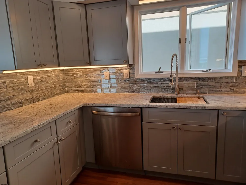 38 Bay Ave Ocean City, NJ 08226