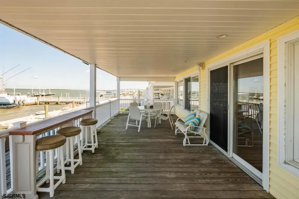 38 Bay Ave Ocean City, NJ 08226