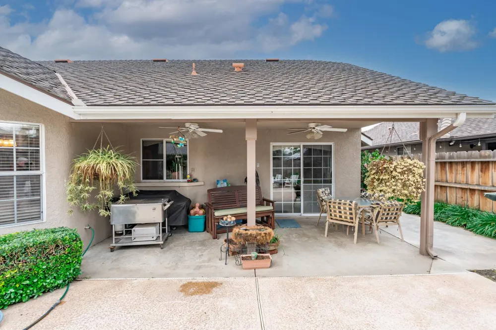 139 E Chestnut Visalia, CA 93277