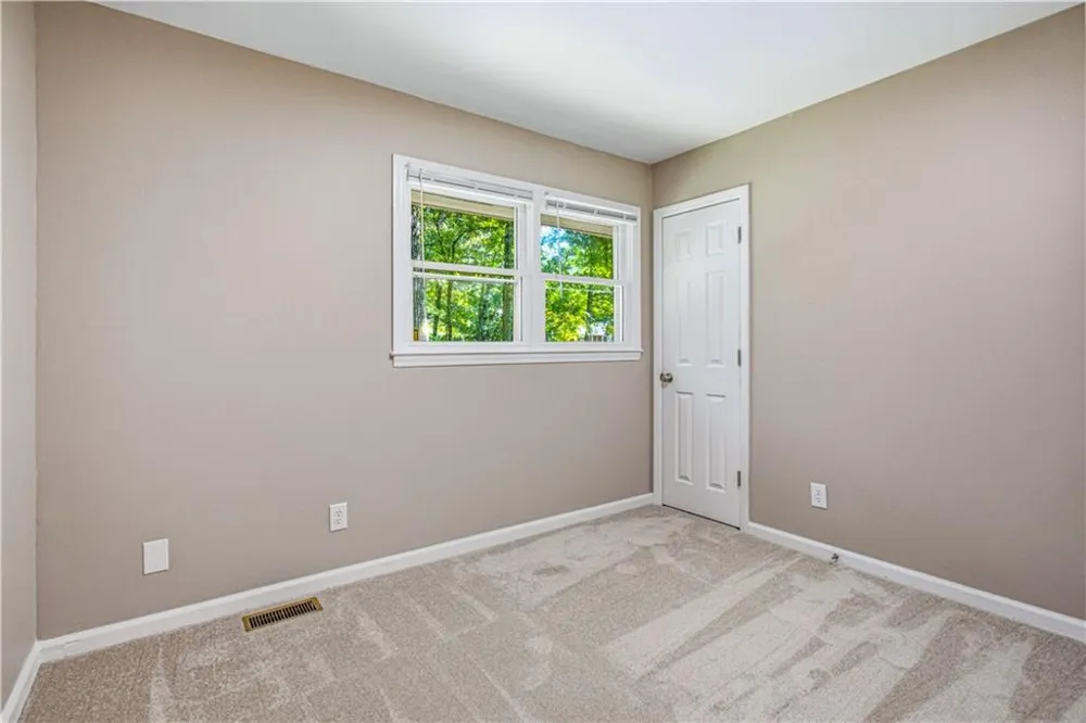 187 Hilltop Street Cleveland, GA 30528