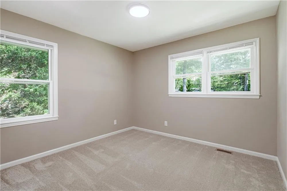 187 Hilltop Street Cleveland, GA 30528