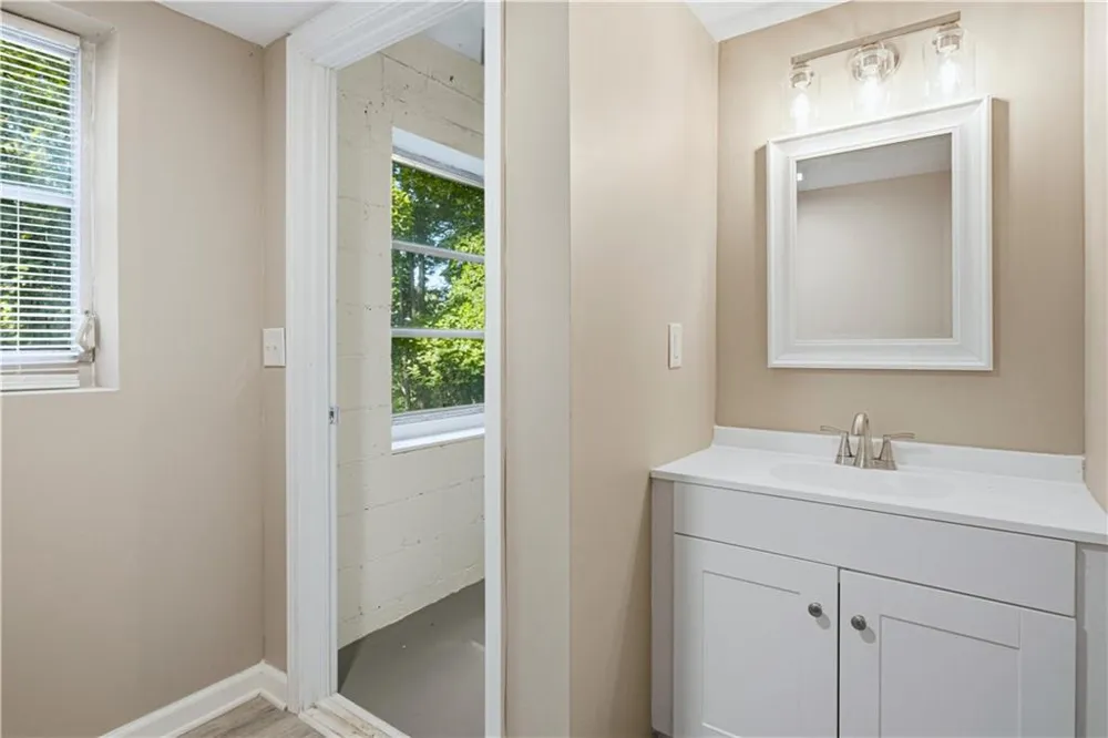 187 Hilltop Street Cleveland, GA 30528