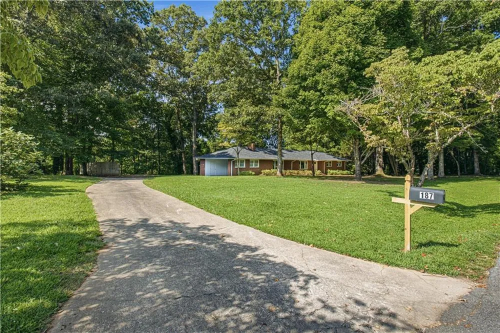 187 Hilltop Street Cleveland, GA 30528