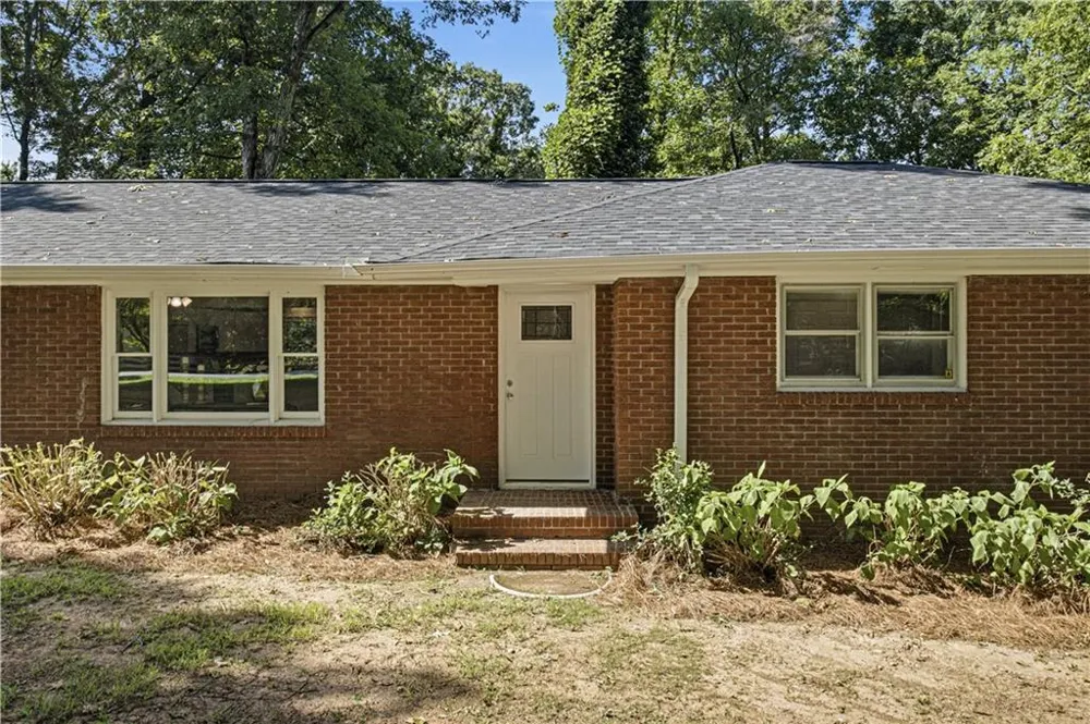187 Hilltop Street Cleveland, GA 30528