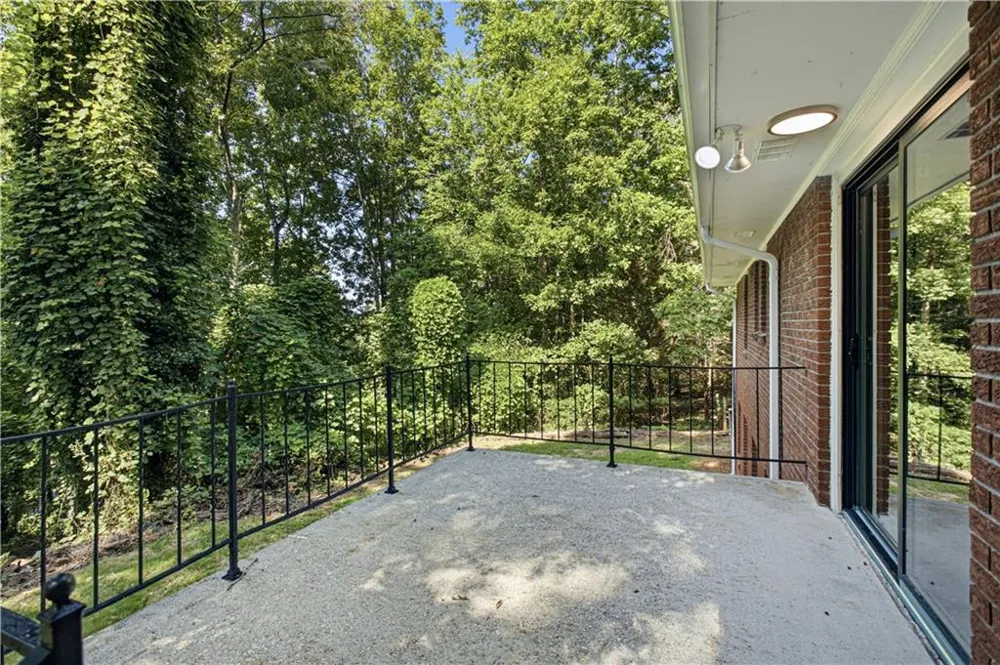 187 Hilltop Street Cleveland, GA 30528