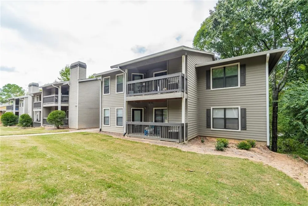 8085 Adair Lane #303 Sandy Springs, GA 30350