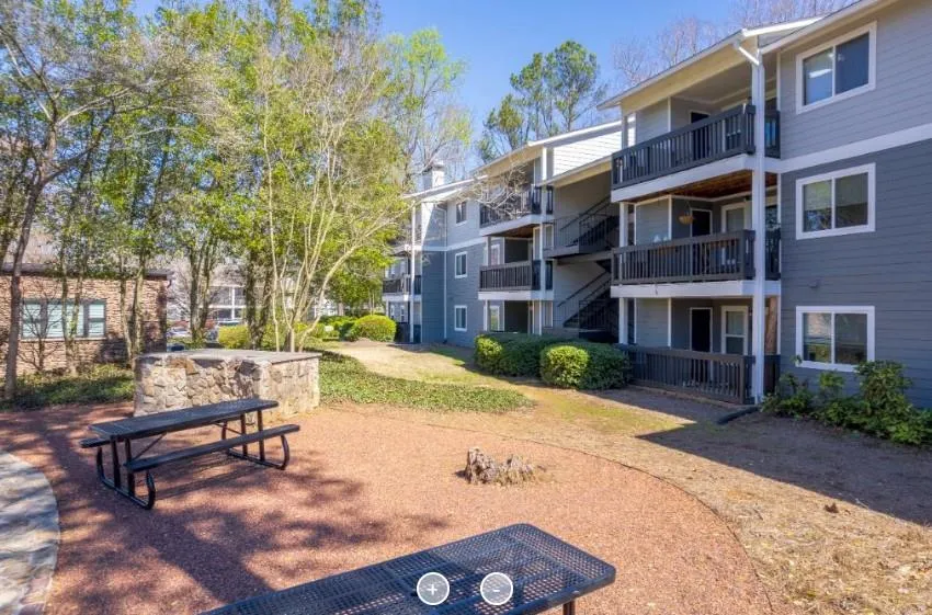 8085 Adair Lane #303 Sandy Springs, GA 30350