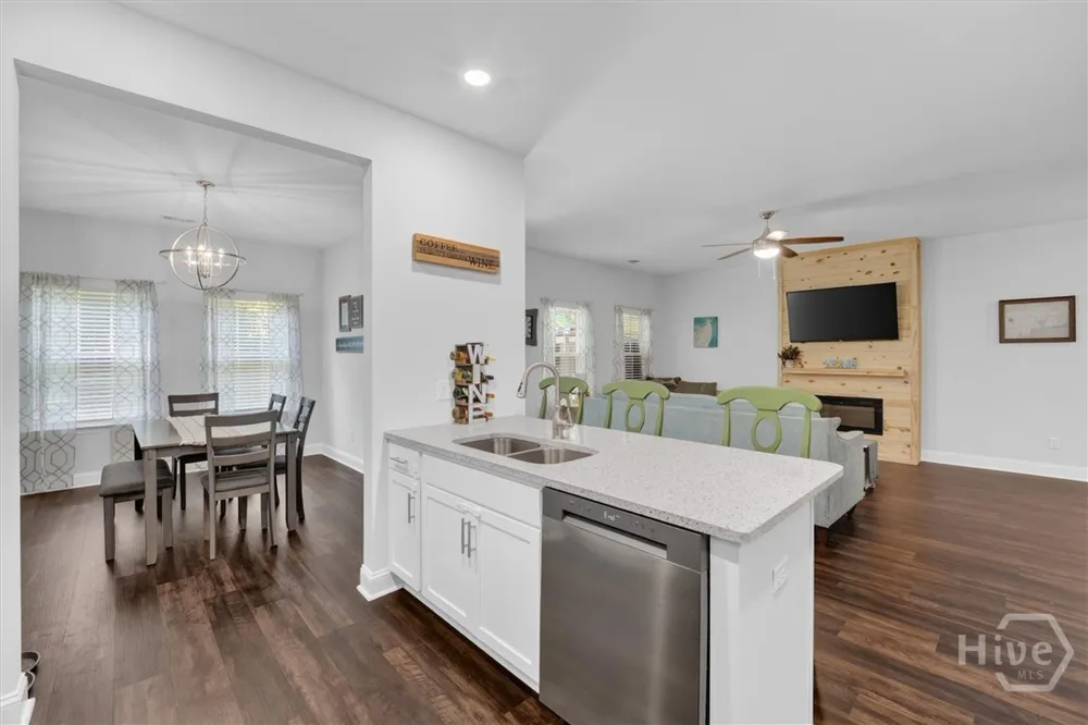 120 Simon Circle Guyton, GA 31312