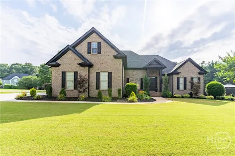1070 Saint Albans Path