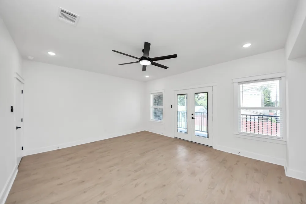 334 E 31st Street Houston, TX 77018