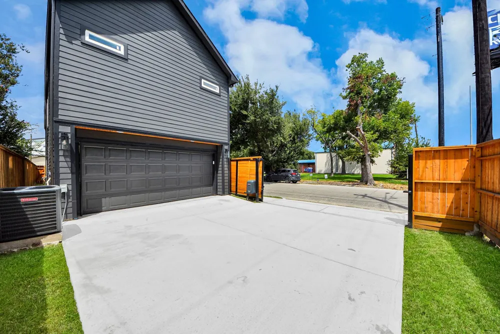 334 E 31st Street Houston, TX 77018