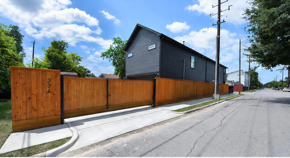 334 E 31st Street Houston, TX 77018