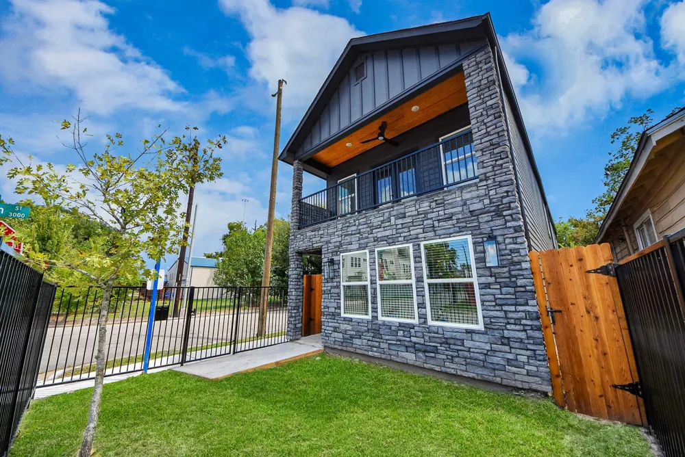 334 E 31st Street Houston, TX 77018
