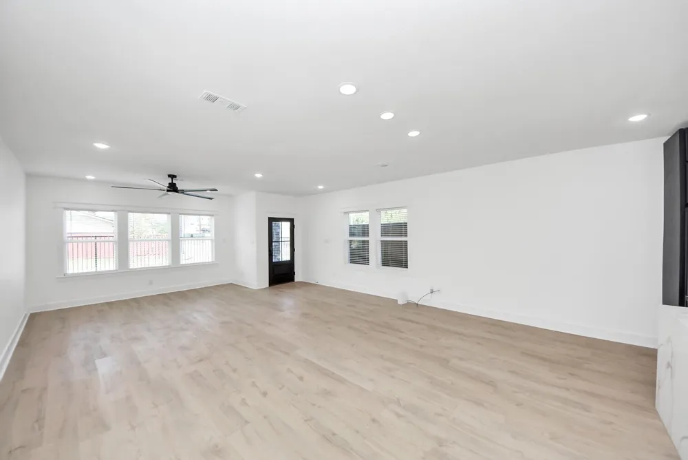334 E 31st Street Houston, TX 77018