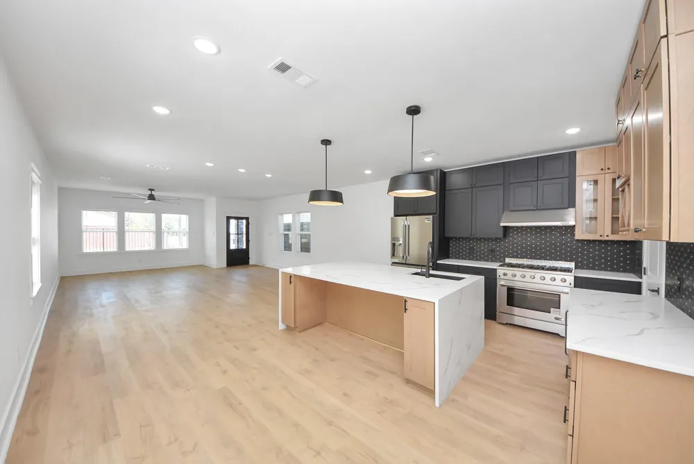 334 E 31st Street Houston, TX 77018