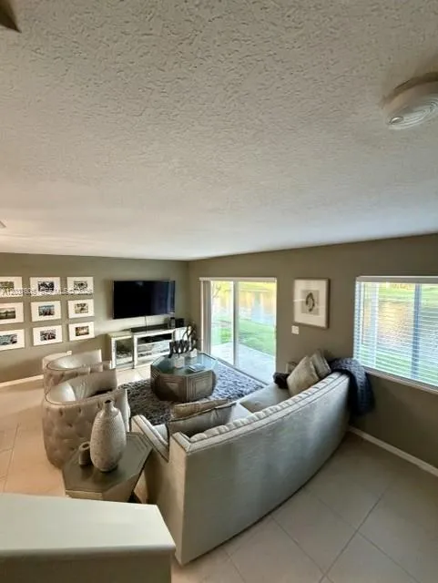 8968 Lancaster St Tamarac, FL 33321